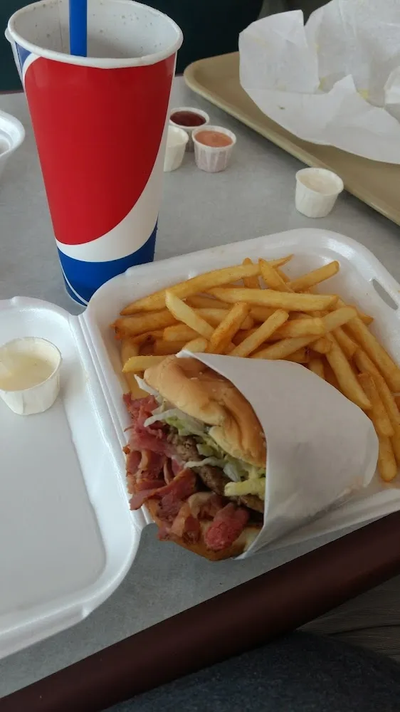 Deluxe Pastrami Burger